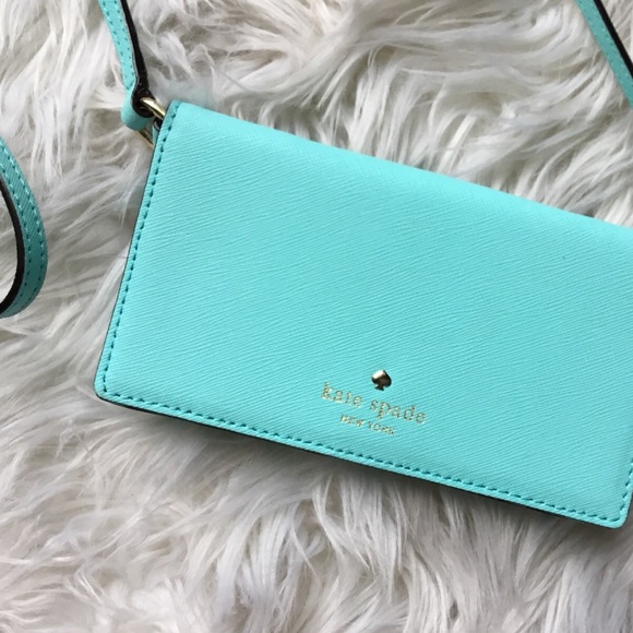 kate spade Handbags - Kate Spade Crossbody Wallet